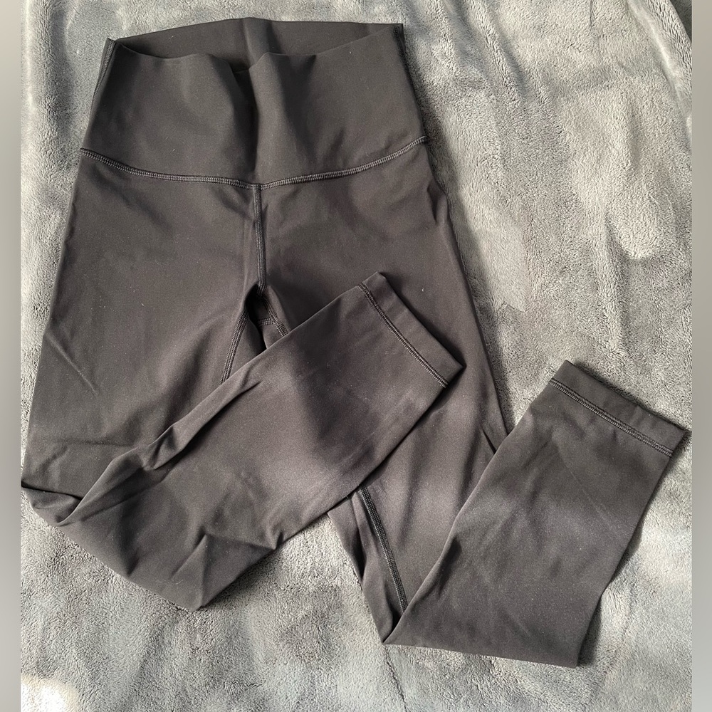 Lululemon Wunder Under 23” - Black
